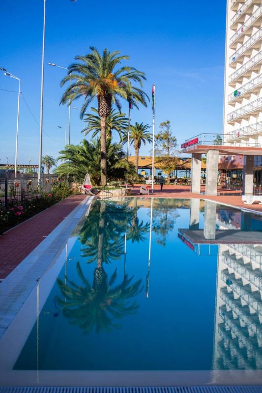 Гранд Отель "Абхазия"